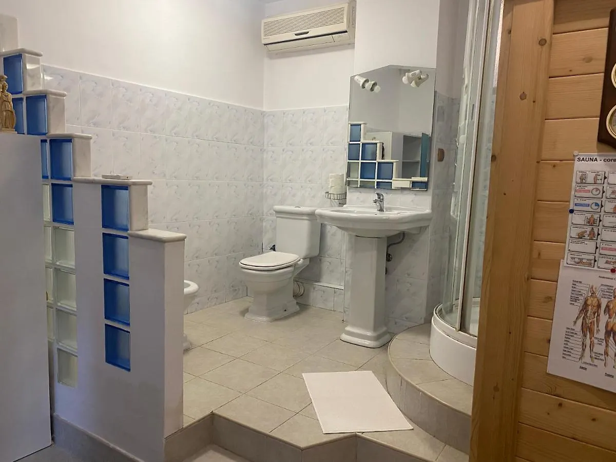 Aparthotel Luxuria Central Villa Bucharest