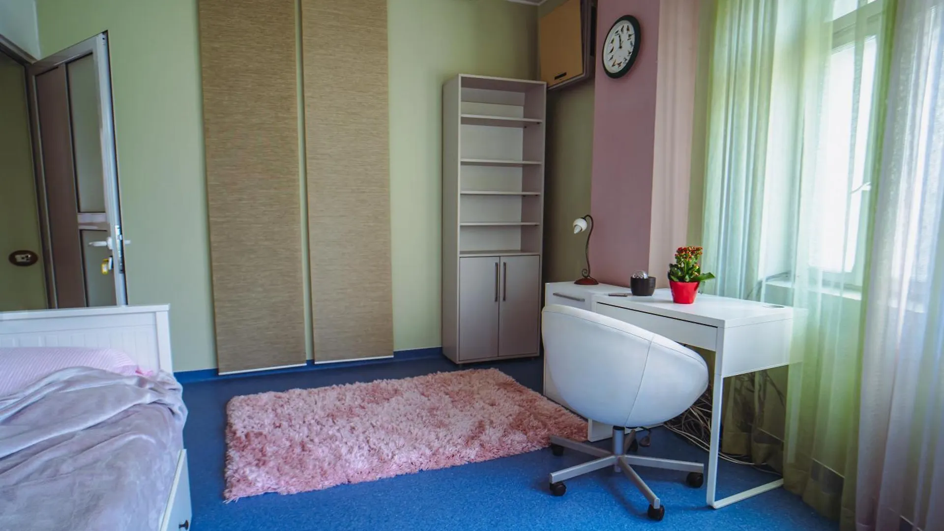 Luxuria Central Villa Bucharest Aparthotel