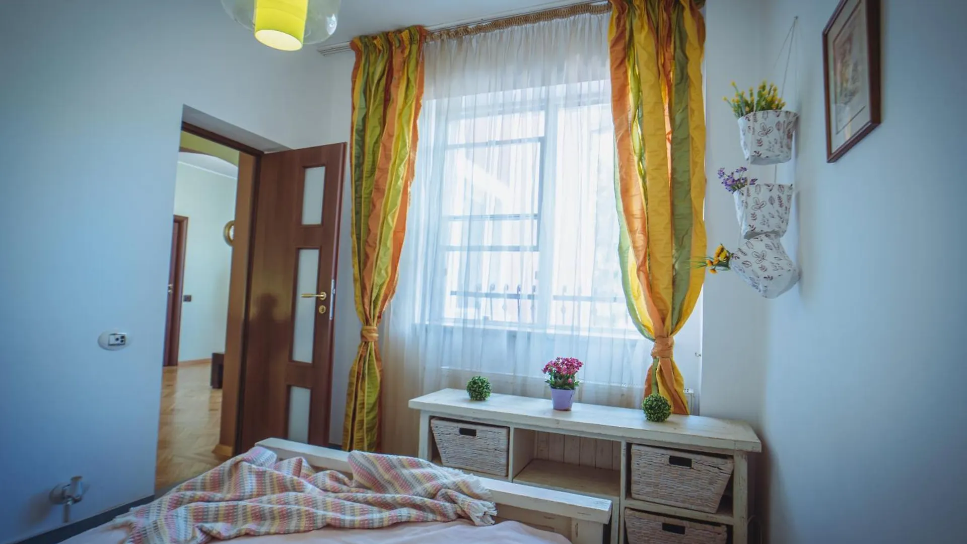 Luxuria Central Villa Bukarest Lägenhetshotell