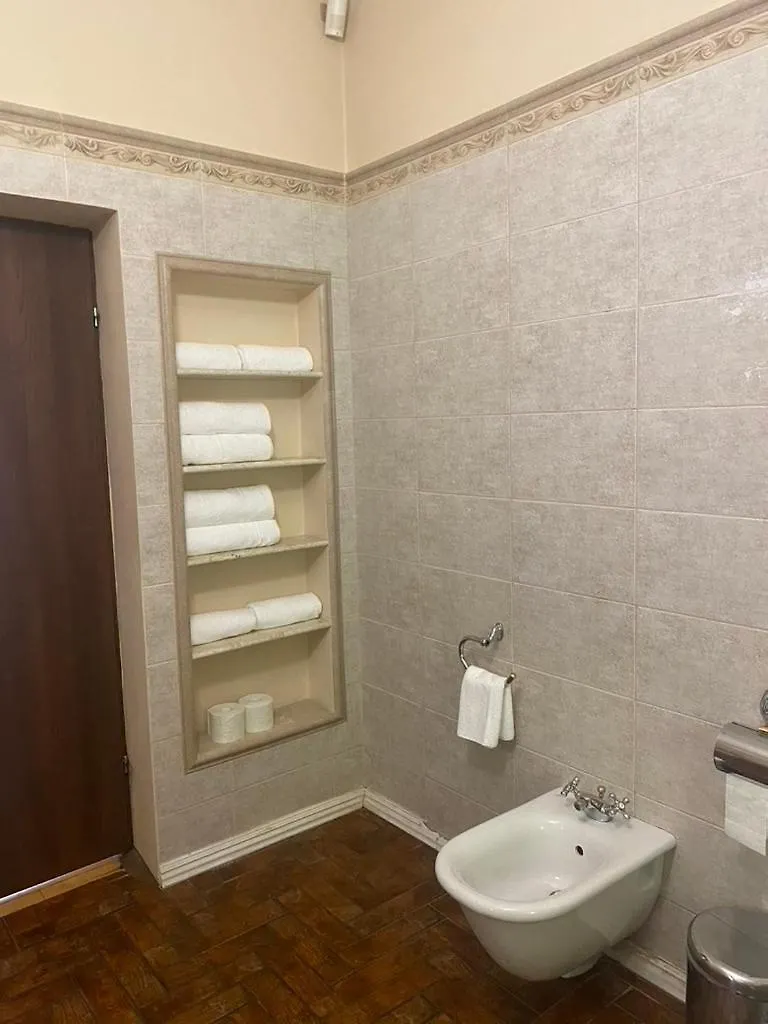 Luxuria Central Villa Bucharest 0*,  Romania