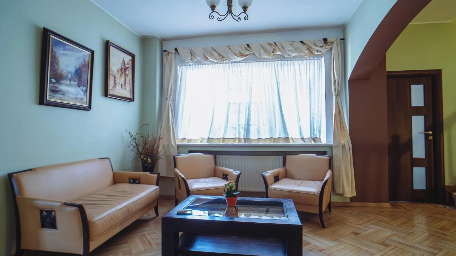 Luxuria Central Villa Bucharest Romania